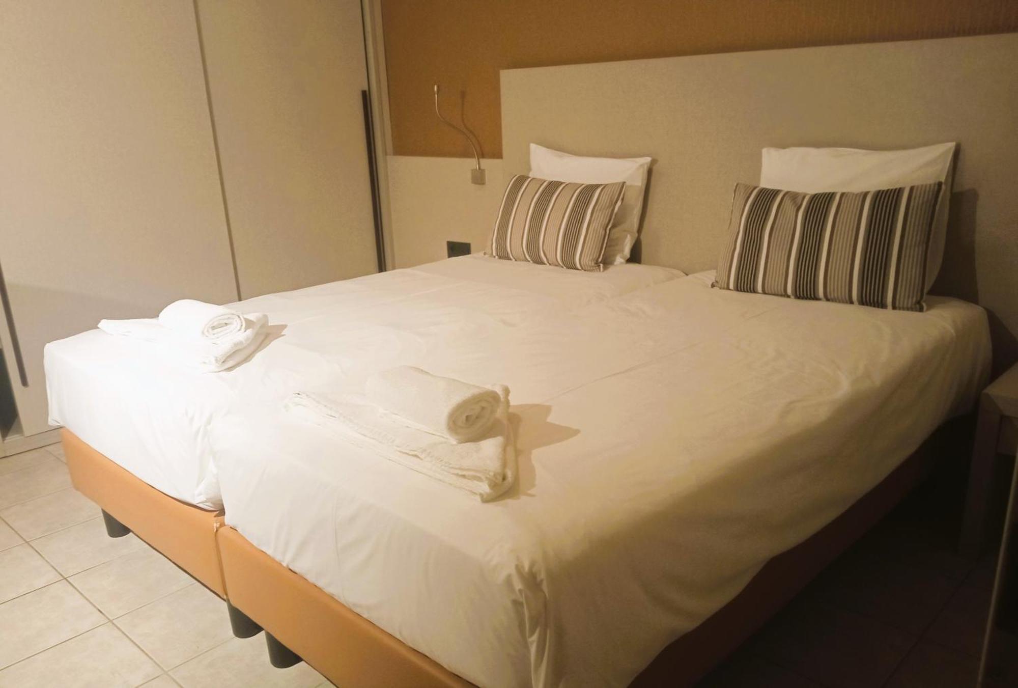 Appart-Hotel Gwendy Bour Eksteriør billede