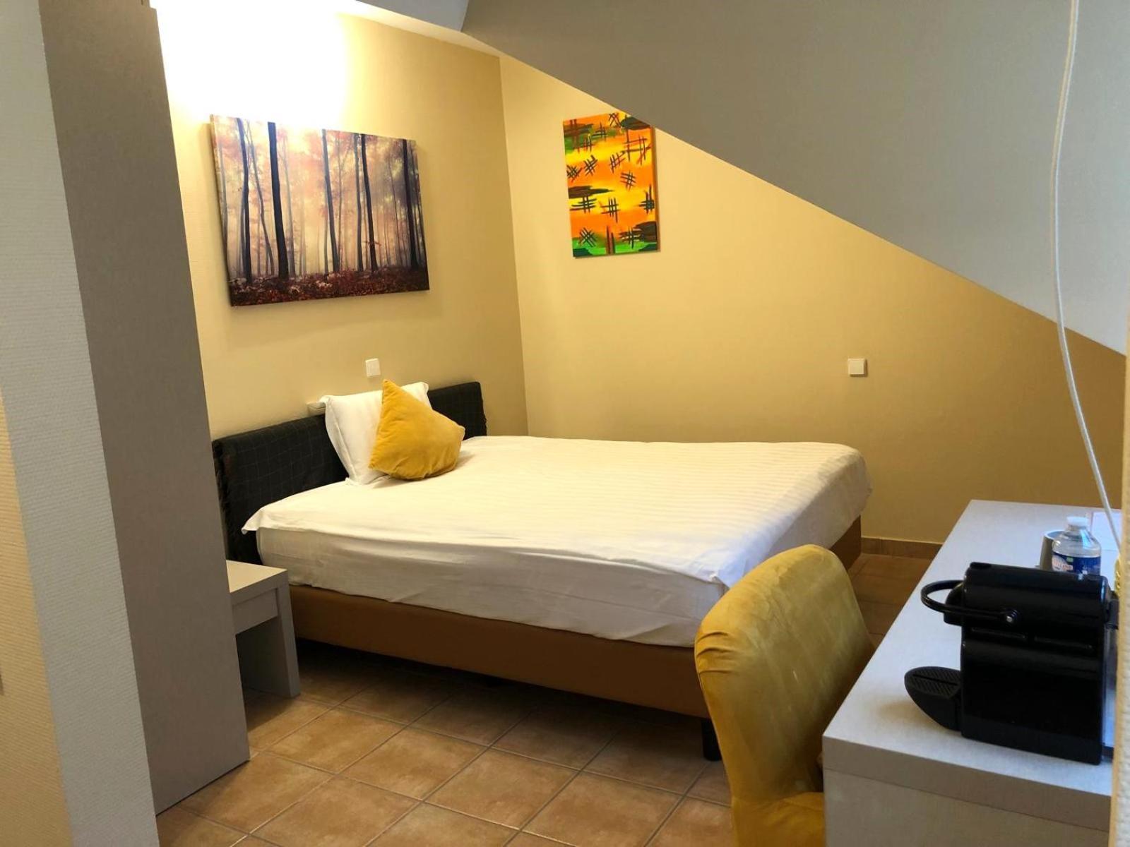 Appart-Hotel Gwendy Bour Eksteriør billede