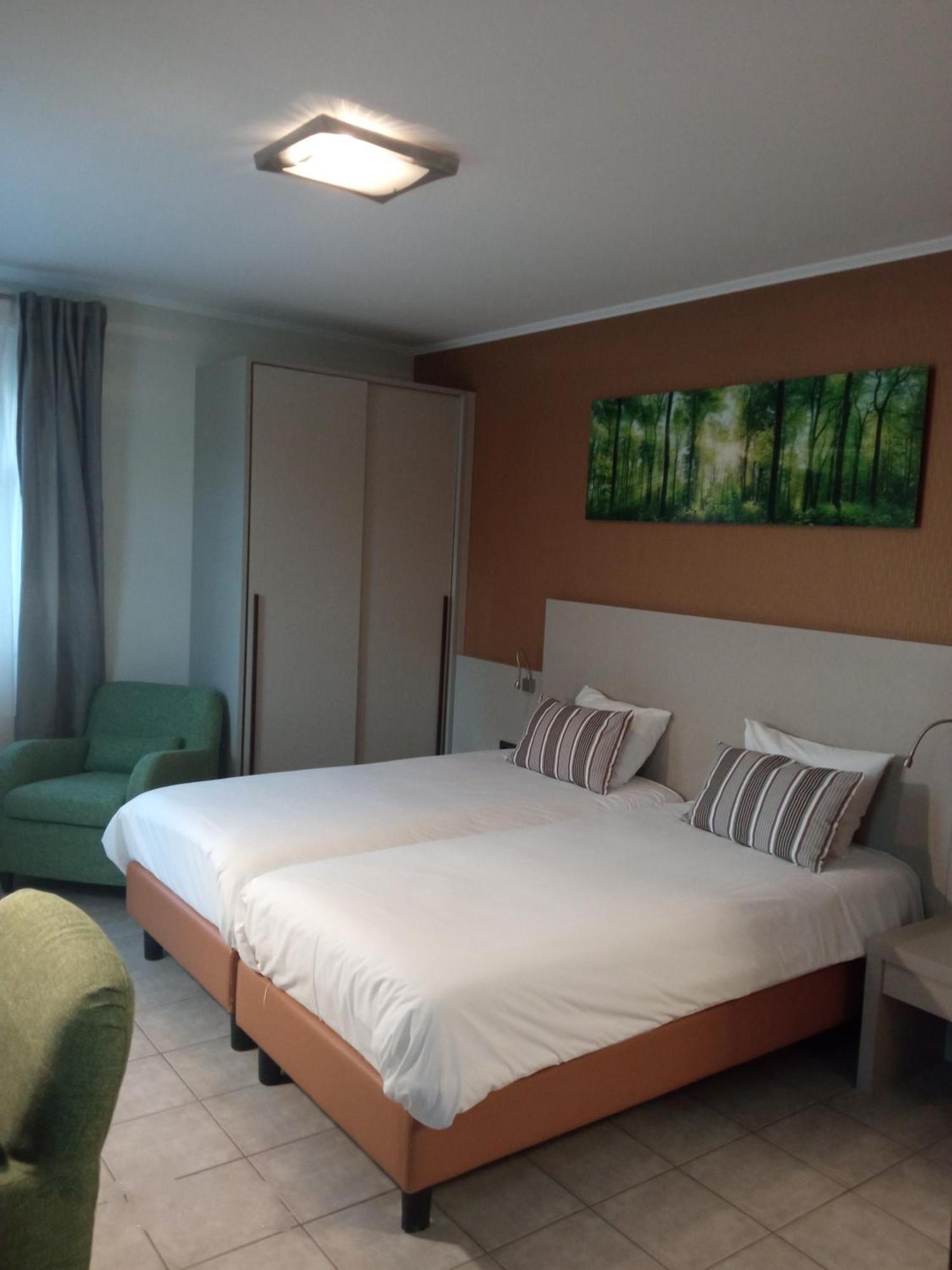 Appart-Hotel Gwendy Bour Eksteriør billede