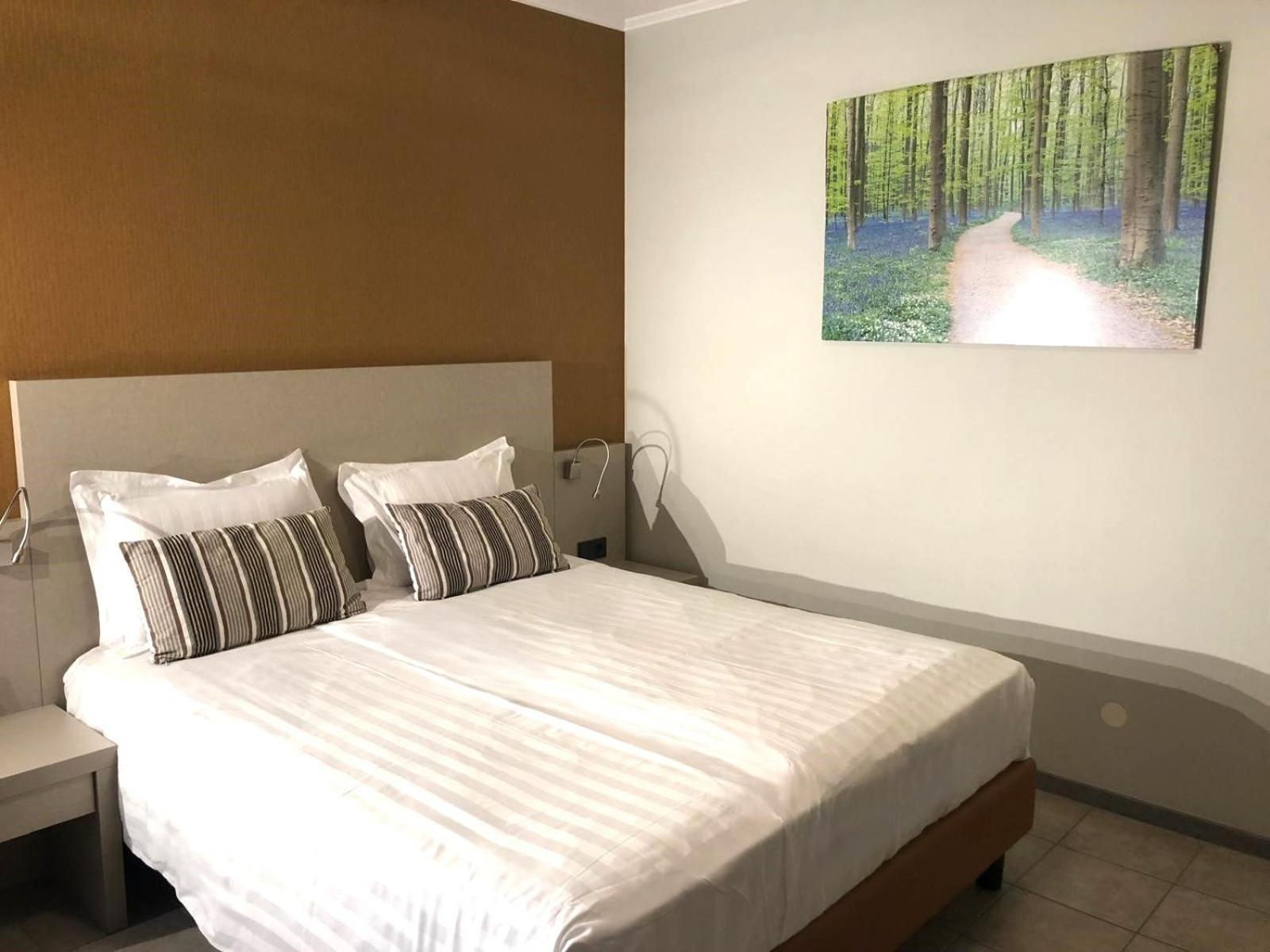 Appart-Hotel Gwendy Bour Eksteriør billede