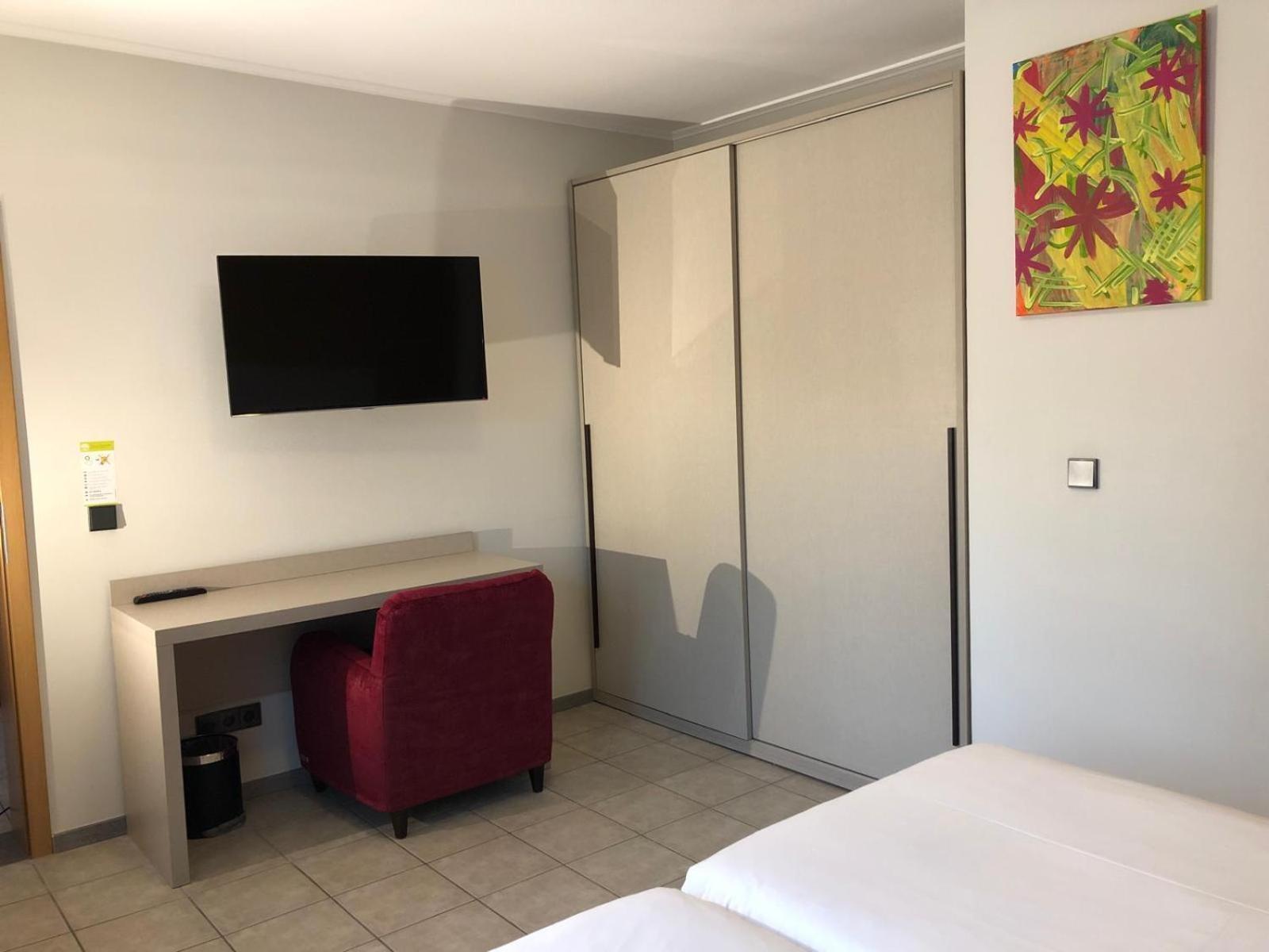 Appart-Hotel Gwendy Bour Eksteriør billede